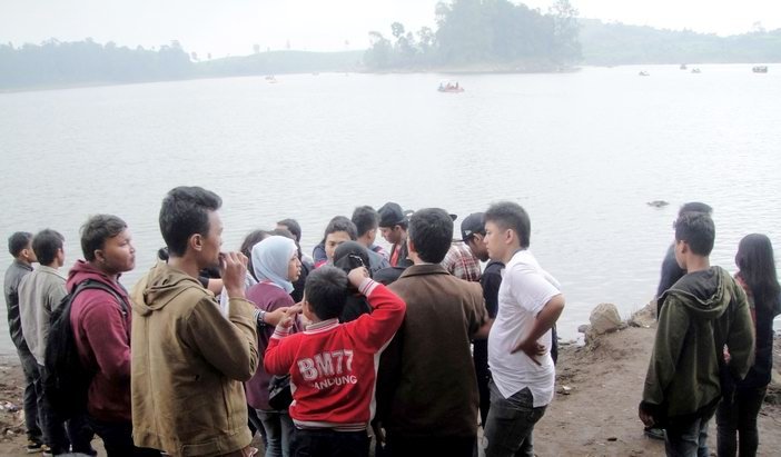 Wisata situ patengan siswa paket c LPK MDC